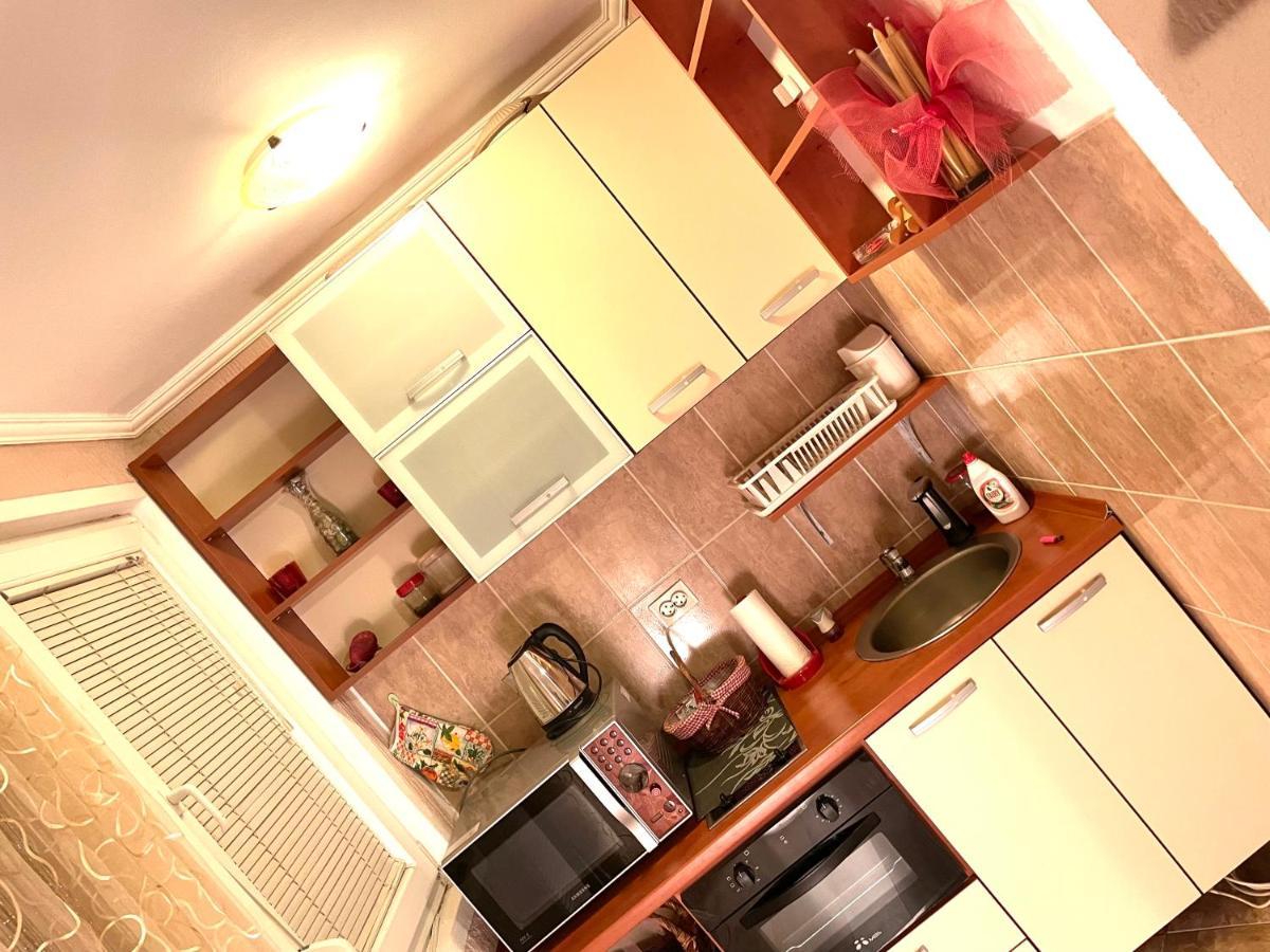 Studio Apartment For Rent In Budva Exterior photo
